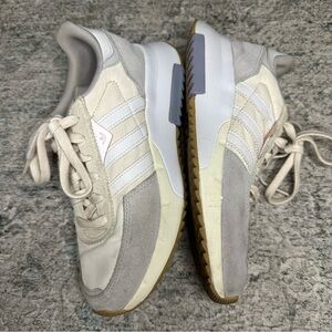 Adidas Retropy Sneaker Size 7